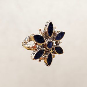 NWOT PERUVIAN High Quality Silver. Beautiful  handmade dark blue flower ring.